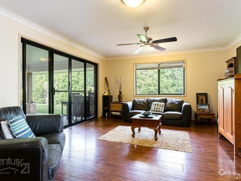 15 Aquila Street, Redland Bay QLD 4165