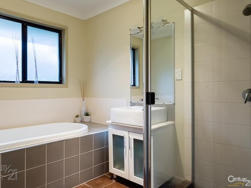 15 Aquila Street, Redland Bay QLD 4165