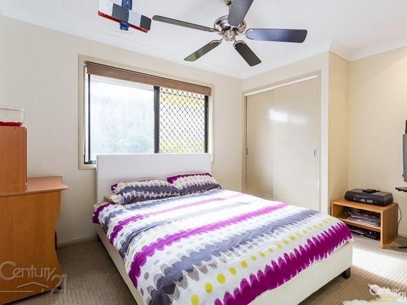 15 Aquila Street, Redland Bay QLD 4165