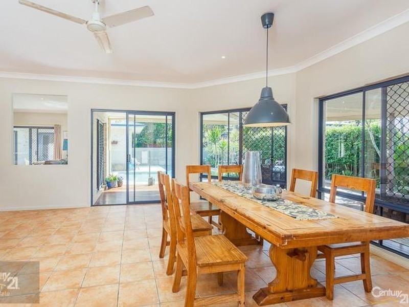 13 St Clair Court, Redland Bay QLD 4165