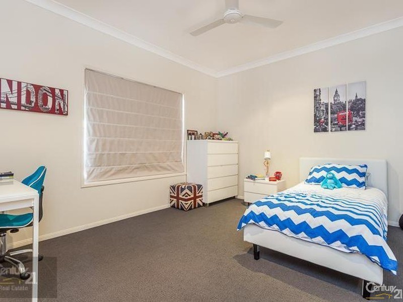 13 St Clair Court, Redland Bay QLD 4165