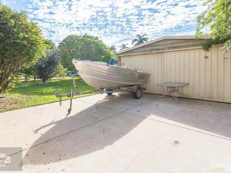 89 Broadwater Terrace, Redland Bay QLD 4165