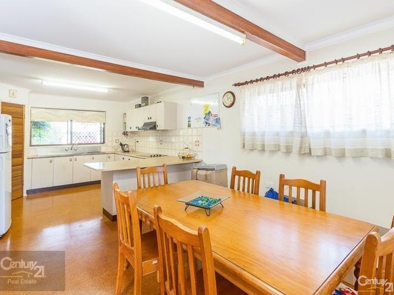 89 Broadwater Terrace, Redland Bay QLD 4165