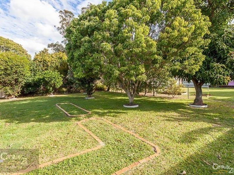 89 Broadwater Terrace, Redland Bay QLD 4165