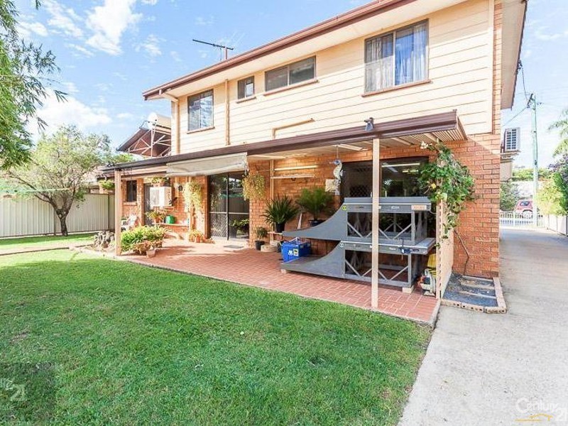 89 Broadwater Terrace, Redland Bay QLD 4165