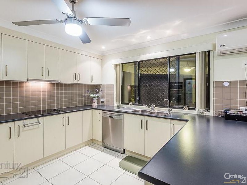 43 Emperor Drive, Redland Bay QLD 4165