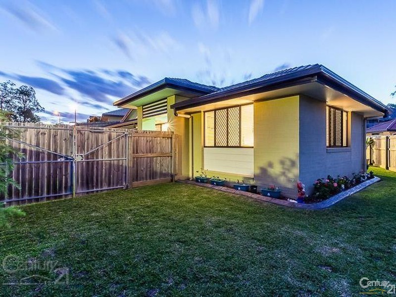 43 Emperor Drive, Redland Bay QLD 4165