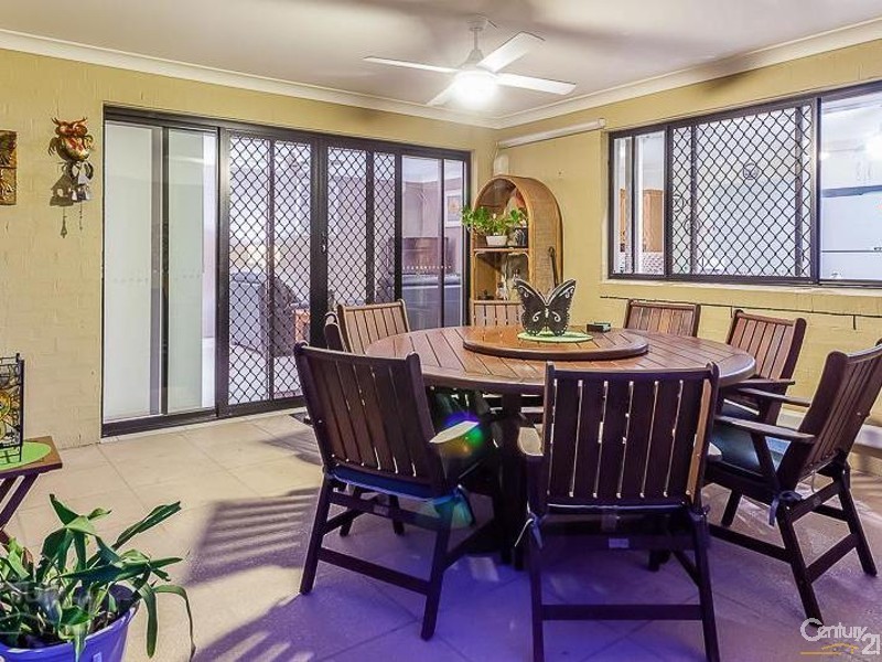 43 Emperor Drive, Redland Bay QLD 4165