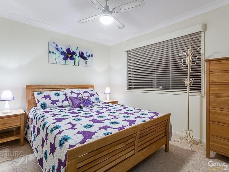 43 Emperor Drive, Redland Bay QLD 4165