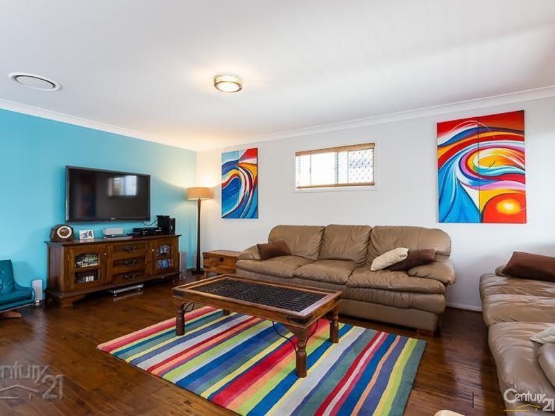 39 Shanahan St, Redland Bay QLD 4165