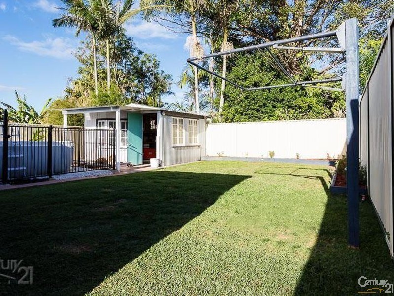 39 Shanahan St, Redland Bay QLD 4165