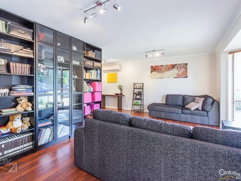 3  Scott Street, Redland Bay QLD 4165