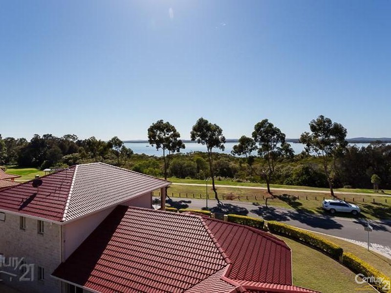 8 Talburpin Esplanade, Redland Bay QLD 4165