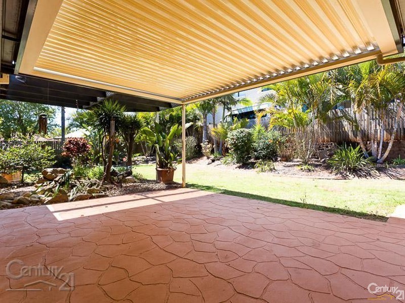 8 Roger Court, Redland Bay QLD 4165