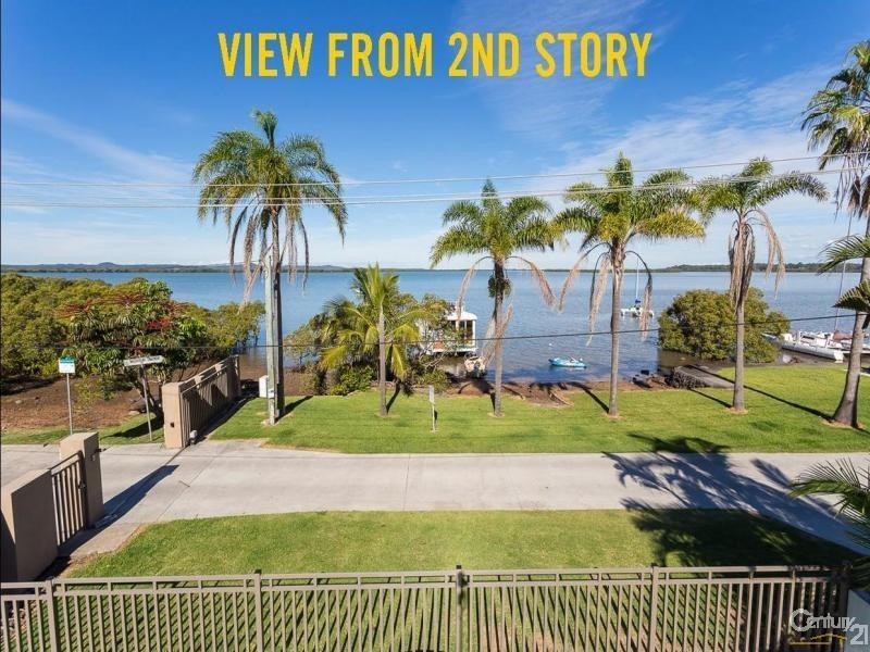 2 Junee St, Redland Bay QLD 4165