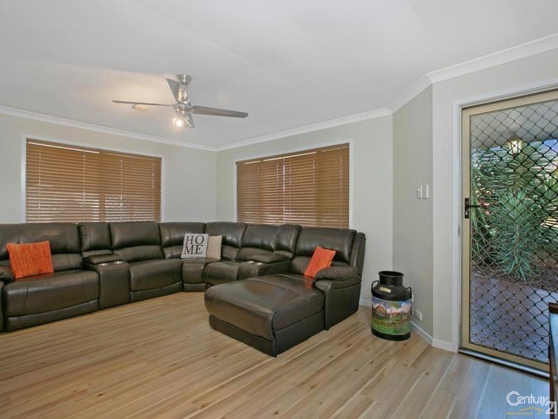 12 Mashie Place, Redland Bay QLD 4165