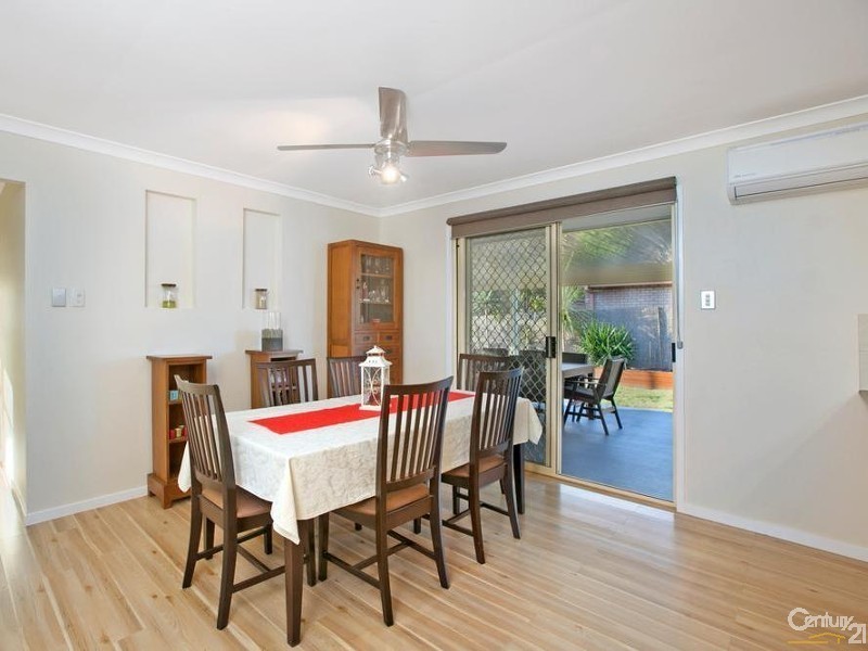 12 Mashie Place, Redland Bay QLD 4165