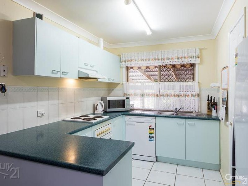 1a Club Crescent, Redland Bay QLD 4165