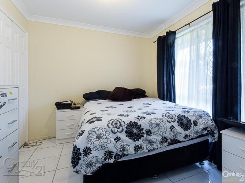 1a Club Crescent, Redland Bay QLD 4165