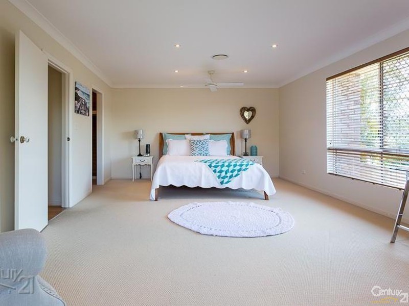 315 Bloomfield St, Cleveland QLD 4163