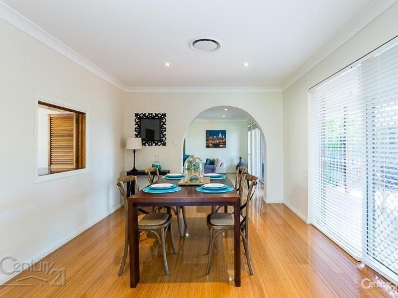 315 Bloomfield St, Cleveland QLD 4163