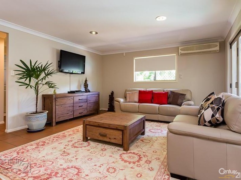 15 Newlands Street, Redland Bay QLD 4165