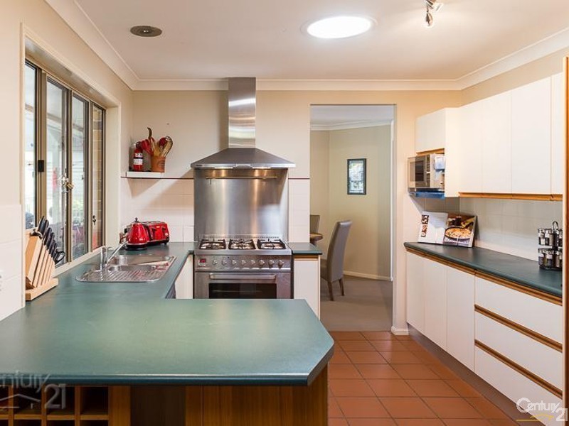 15 Newlands Street, Redland Bay QLD 4165