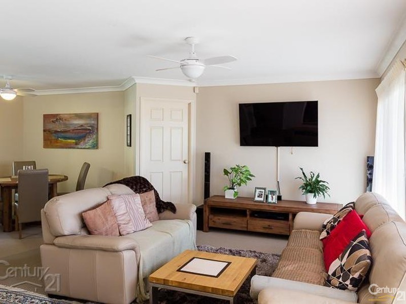 15 Newlands Street, Redland Bay QLD 4165