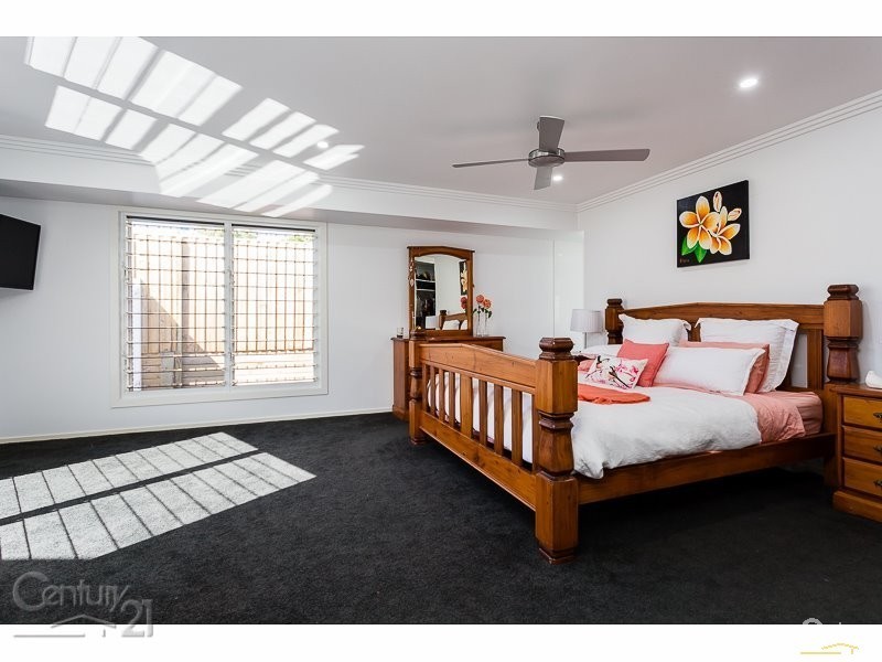 31 Magnetic Place, Redland Bay QLD 4165