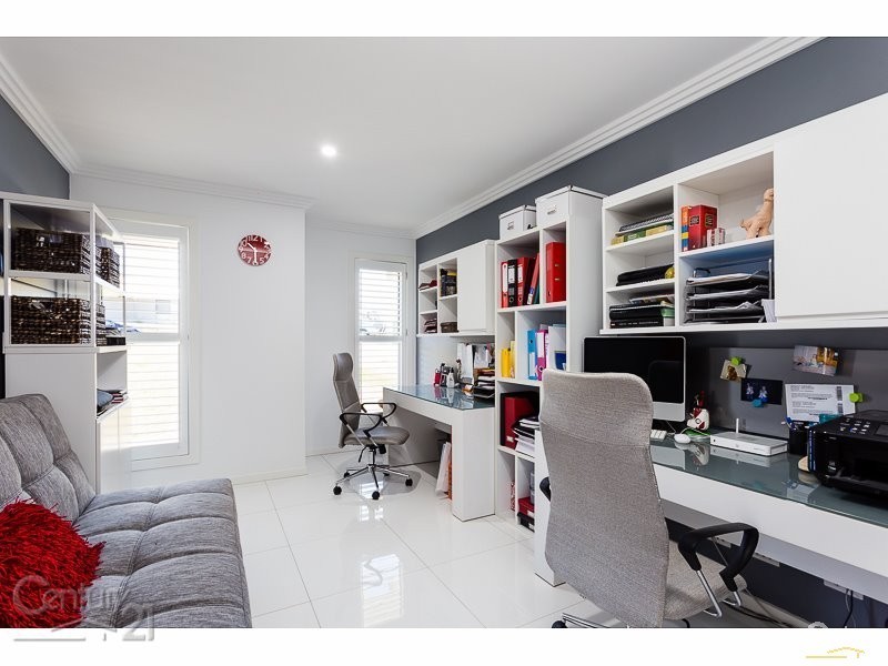 31 Magnetic Place, Redland Bay QLD 4165