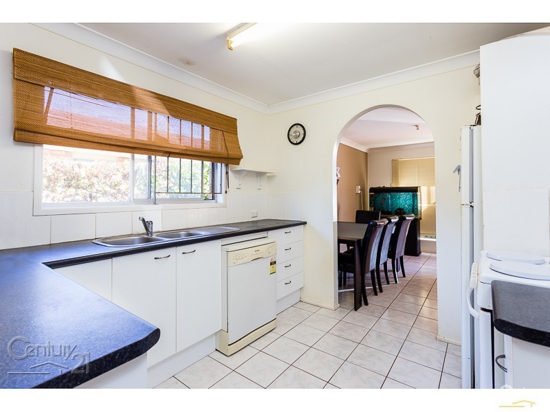 126 Cane St, Redland Bay QLD 4165