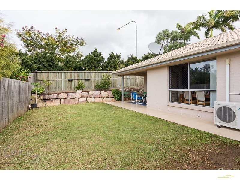4 St Bees Close, Redland Bay QLD 4165