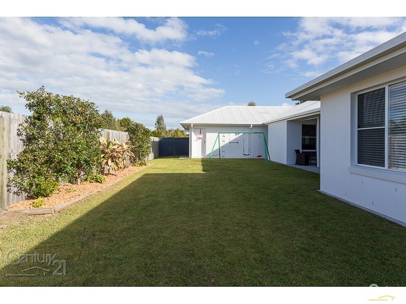 6 Acer Place Redland Bay, Redland Bay QLD 4165