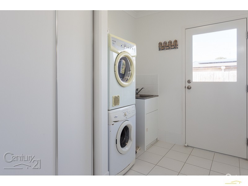 6 Acer Place Redland Bay, Redland Bay QLD 4165