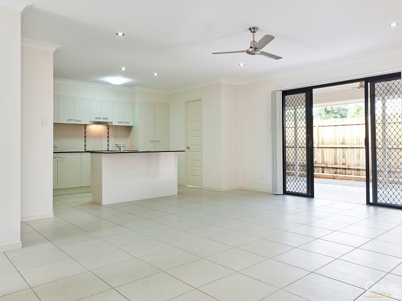 1/1 Lois Place, Redland Bay QLD 4165