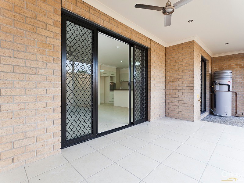 1/1 Lois Place, Redland Bay QLD 4165