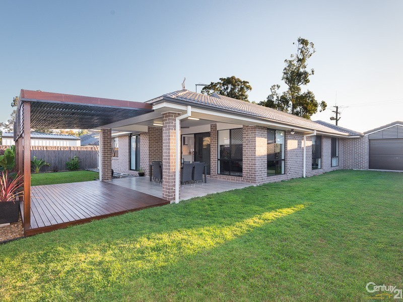 28 Unwin rd North, Redland Bay QLD 4165