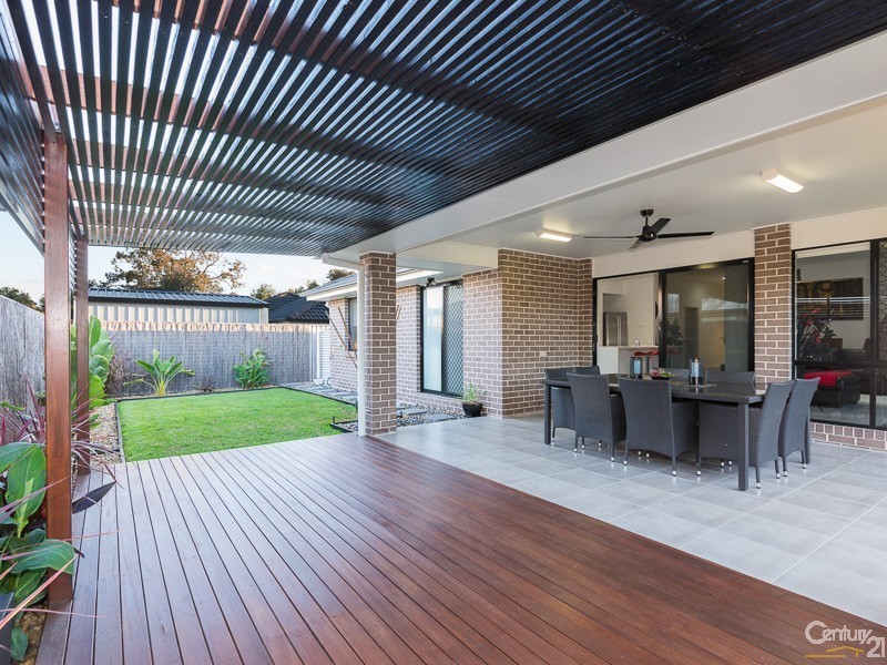 28 Unwin rd North, Redland Bay QLD 4165