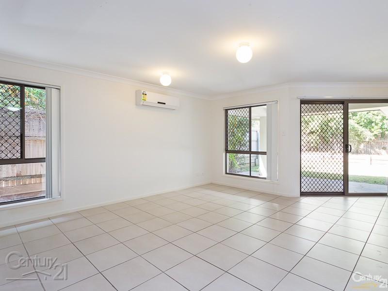 5 Lizard Place, Redland Bay QLD 4165