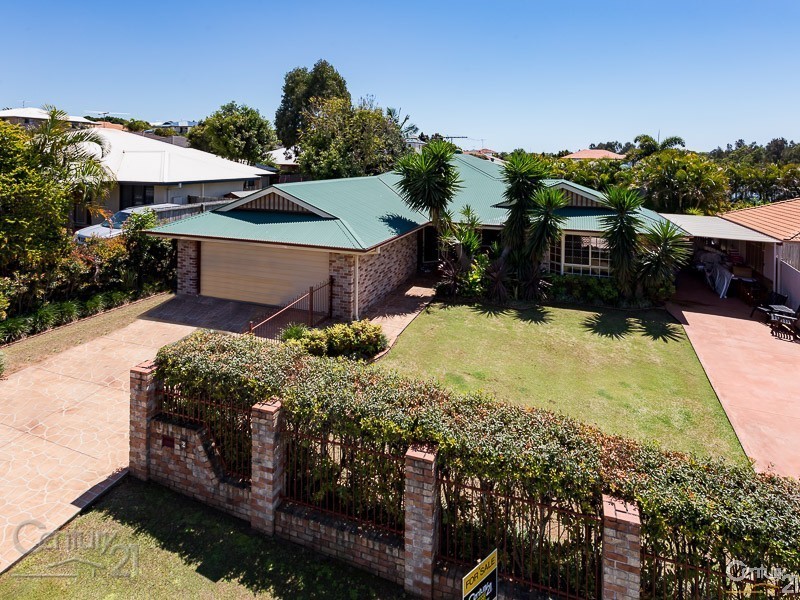 2 Garrett Place, Redland Bay QLD 4165
