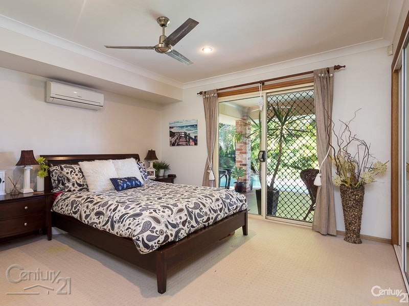 2 Garrett Place, Redland Bay QLD 4165