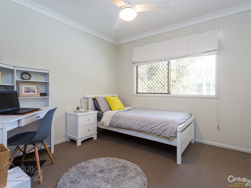 34 Lime St, Redland Bay QLD 4165