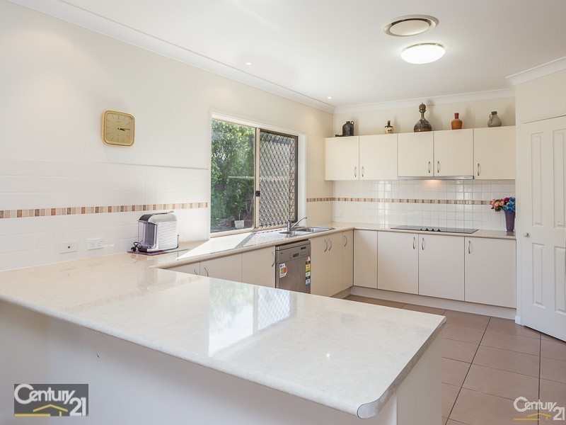 3 Cobby Court, Redland Bay QLD 4165