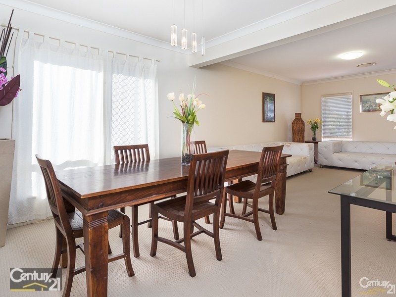 3 Cobby Court, Redland Bay QLD 4165