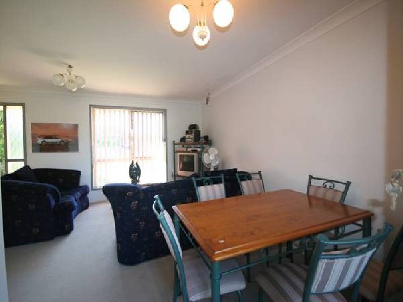 6 Ambat Court, Tanah Merah QLD 4128