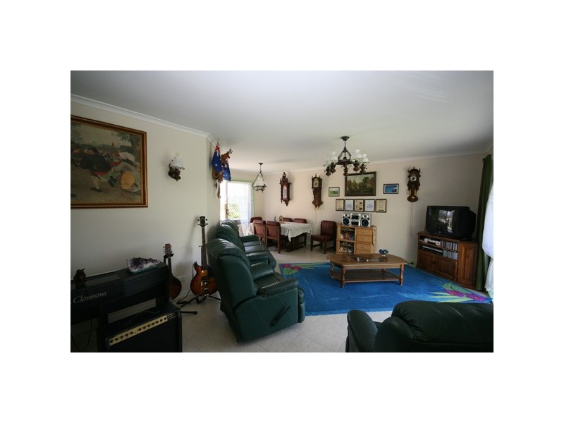 33 Copperfield Drive, Eagleby QLD 4207