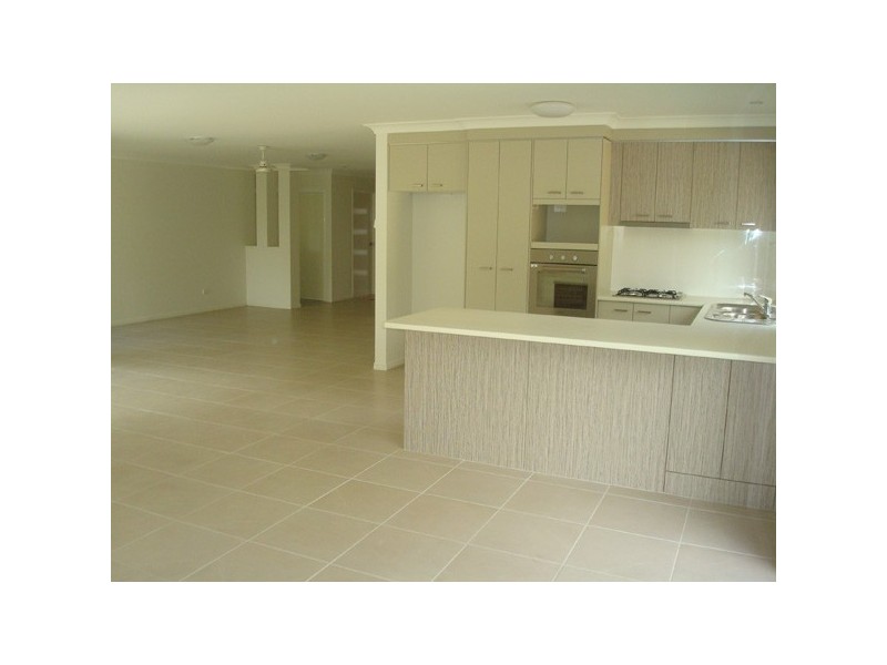 29 Sewell Road, Tanah Merah QLD 4128