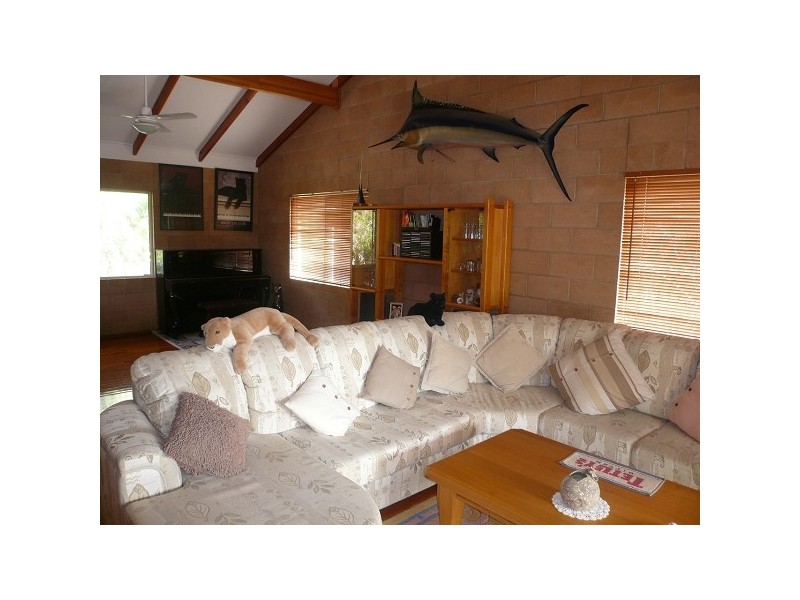 Moore Park Beach QLD 4670