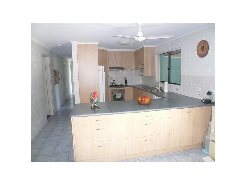 37 Tammy Road, Moore Park Beach QLD 4670