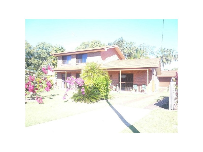 Moore Park Beach QLD 4670